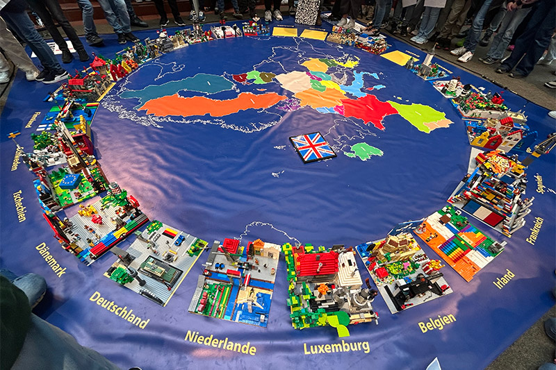 Abschluss Friedliches Europa aus Lego